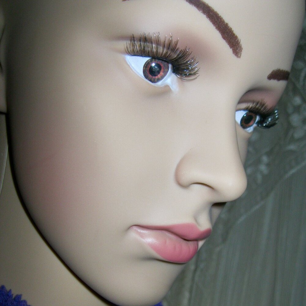 "THE PERFECT MODEL-FLESH COLORED FEMALE MANNEQUIN" LOCAL PICK UP ONLY IN RI!